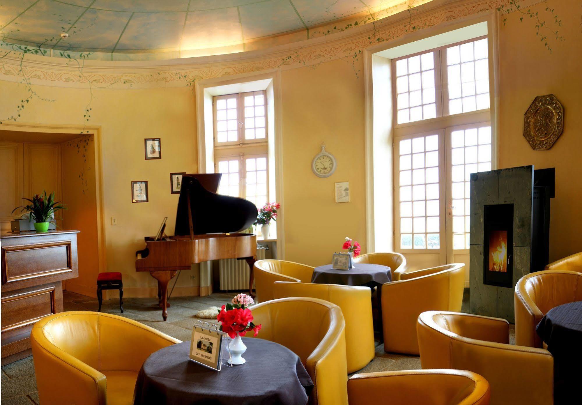 Hotel De Boisgelin Plehedel Экстерьер фото